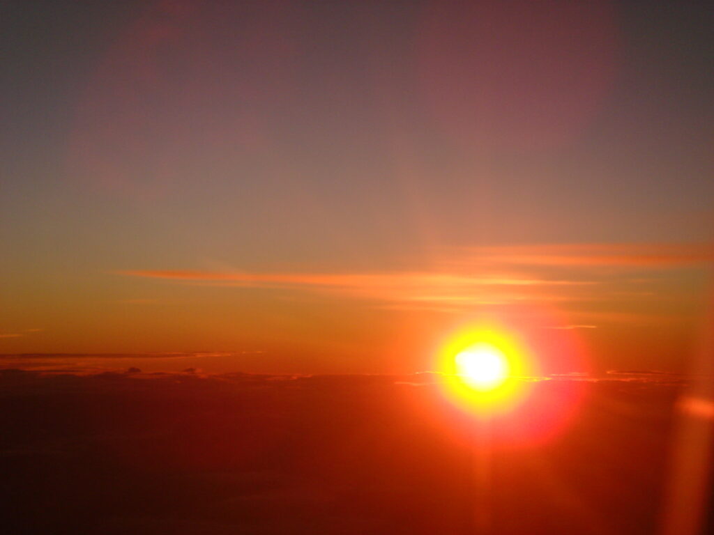 "Sun" by 彳亍天下 is licensed under CC BY 2.0.