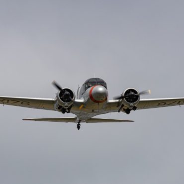aircraft-8119477_1280